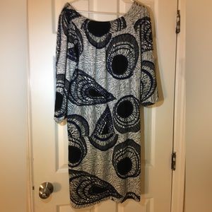 BCBG Lovely mini dress. L